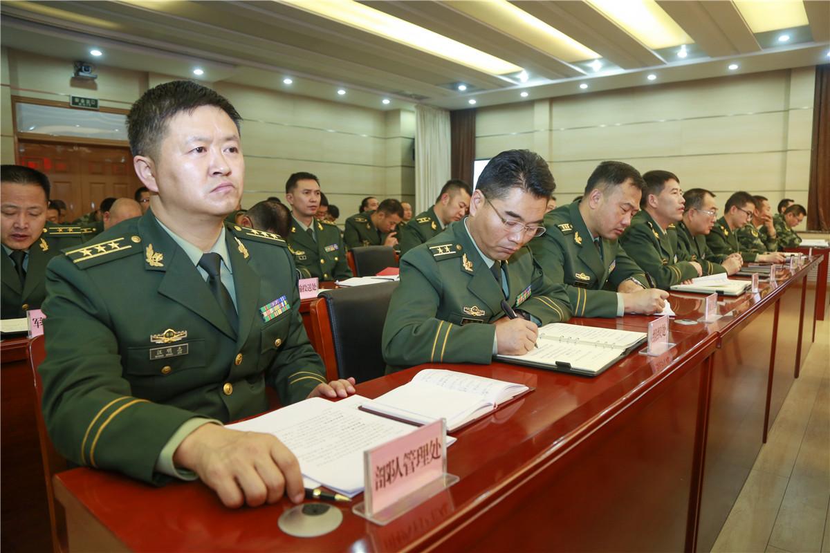 青海暖阳下的时光漫步